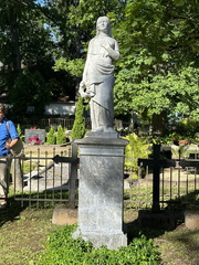 14 A.Weizenbergi skulpt. V. kalmistul. Tiiu pilt